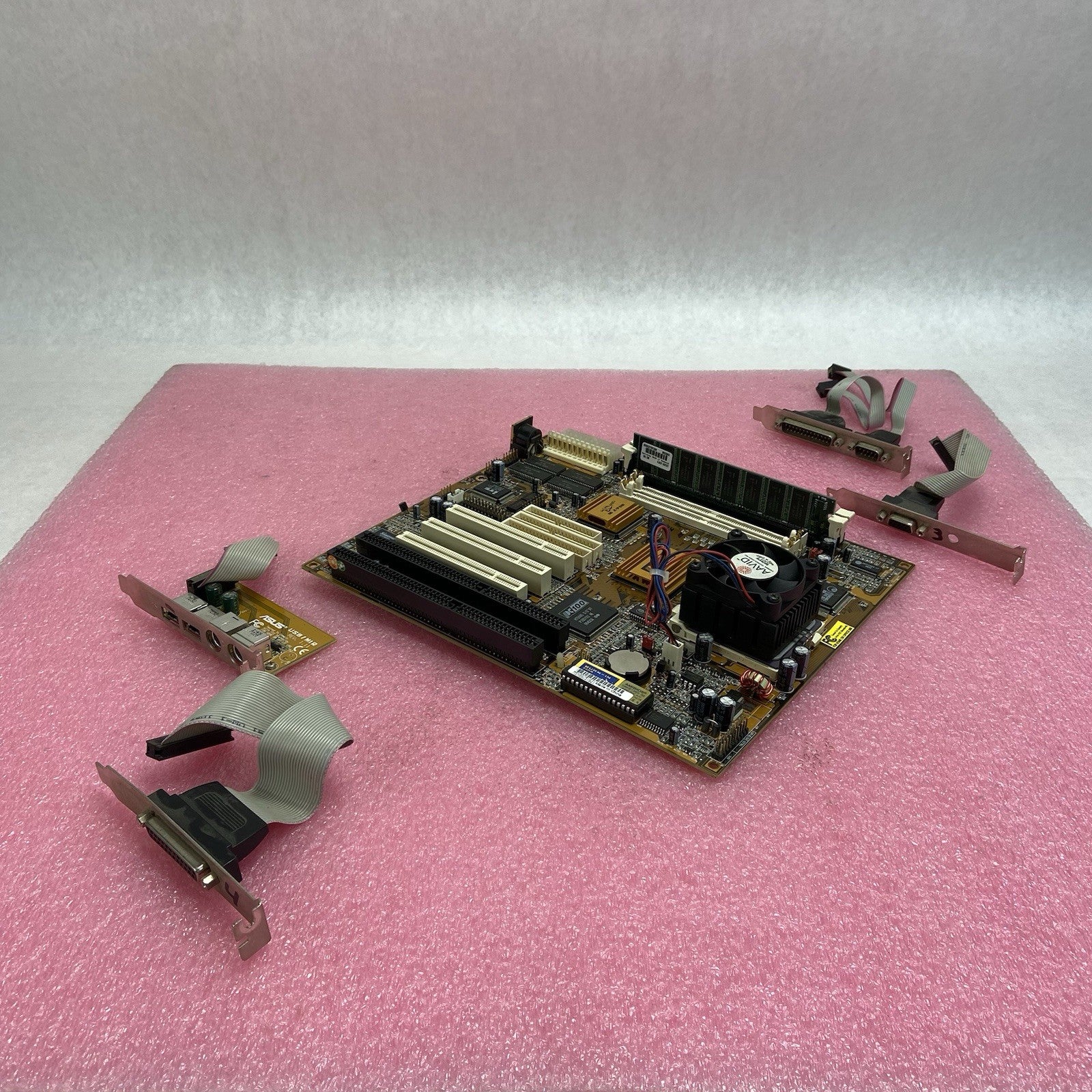 PC CHIPS M590 Motherboard AMD K6-2 3D MMX 149MHz 64MB RAM Baby AT 2x ISA0