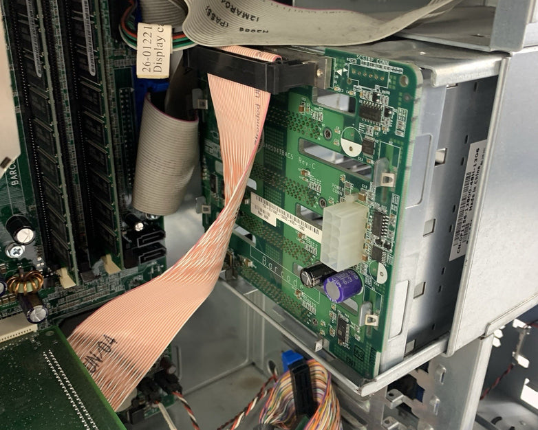 Dell PowerEdge 700 Tower Server 1x Pentium 4 2.8 GHz 2 GB Ram No OS No HDD