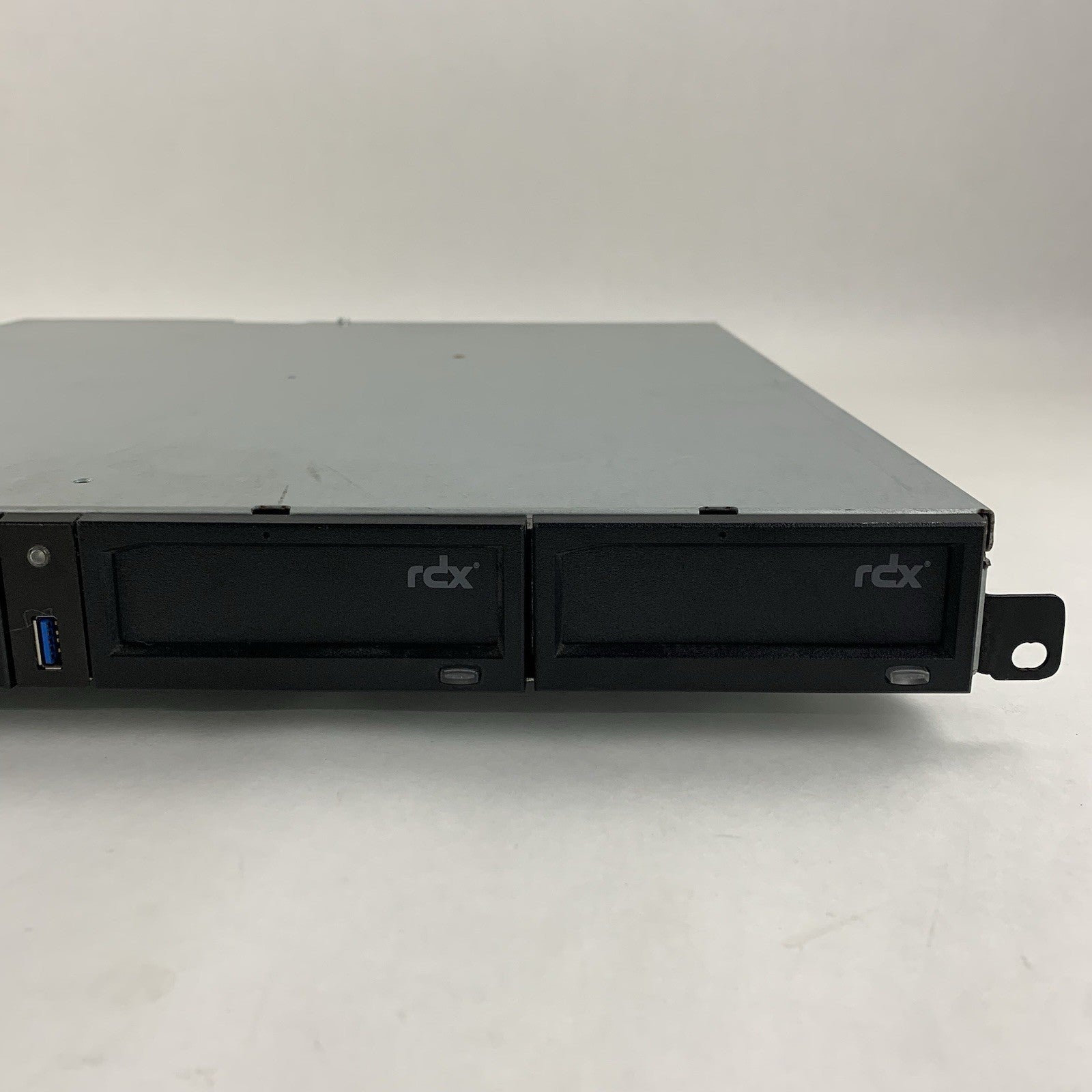 Tandberg RDX Quikstation 4 RMN-A-01-14 Desktop StorageLoader No HDD No OS3