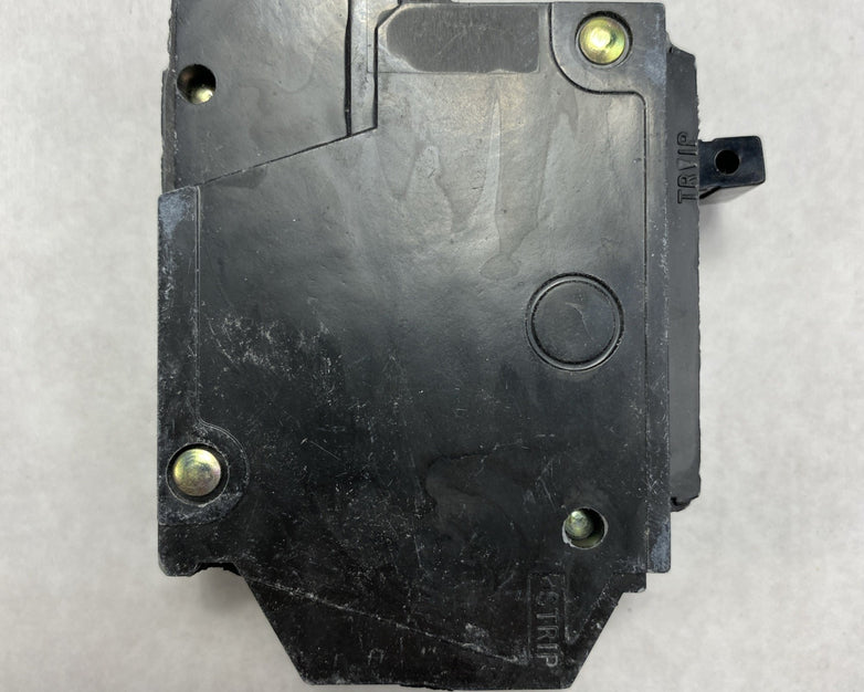 General Electric Model C THQL1120 20A Plug In Circuit Breaker Box Of 10