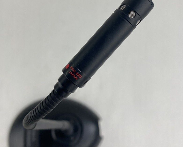 Audio-Technica AT8615 Desktop Microphone Stand w/ Pro 40Q Microphone Untested