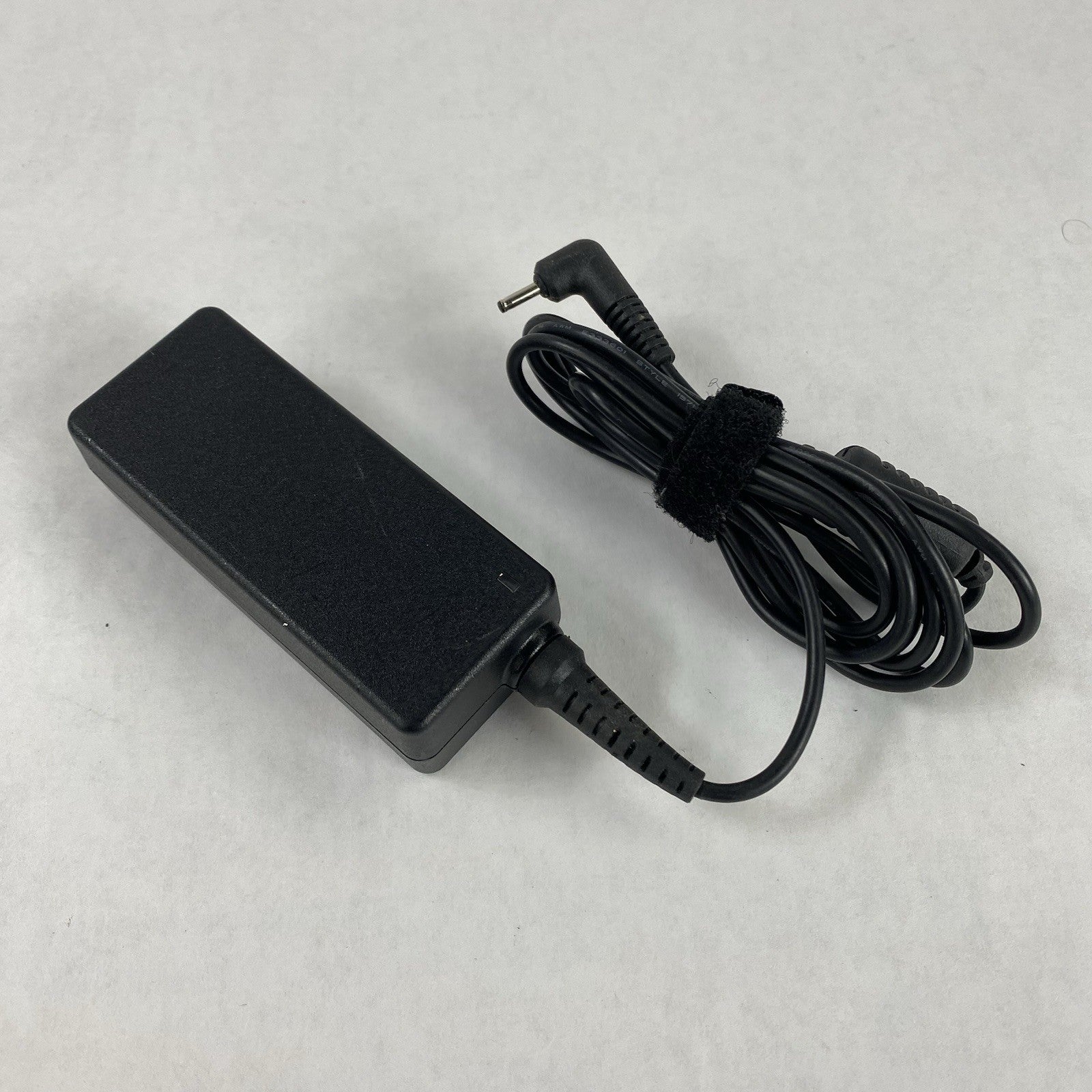 Chicony A12-040N1A 12V 3.33A 40W AC Adapter (Lot of 9)8