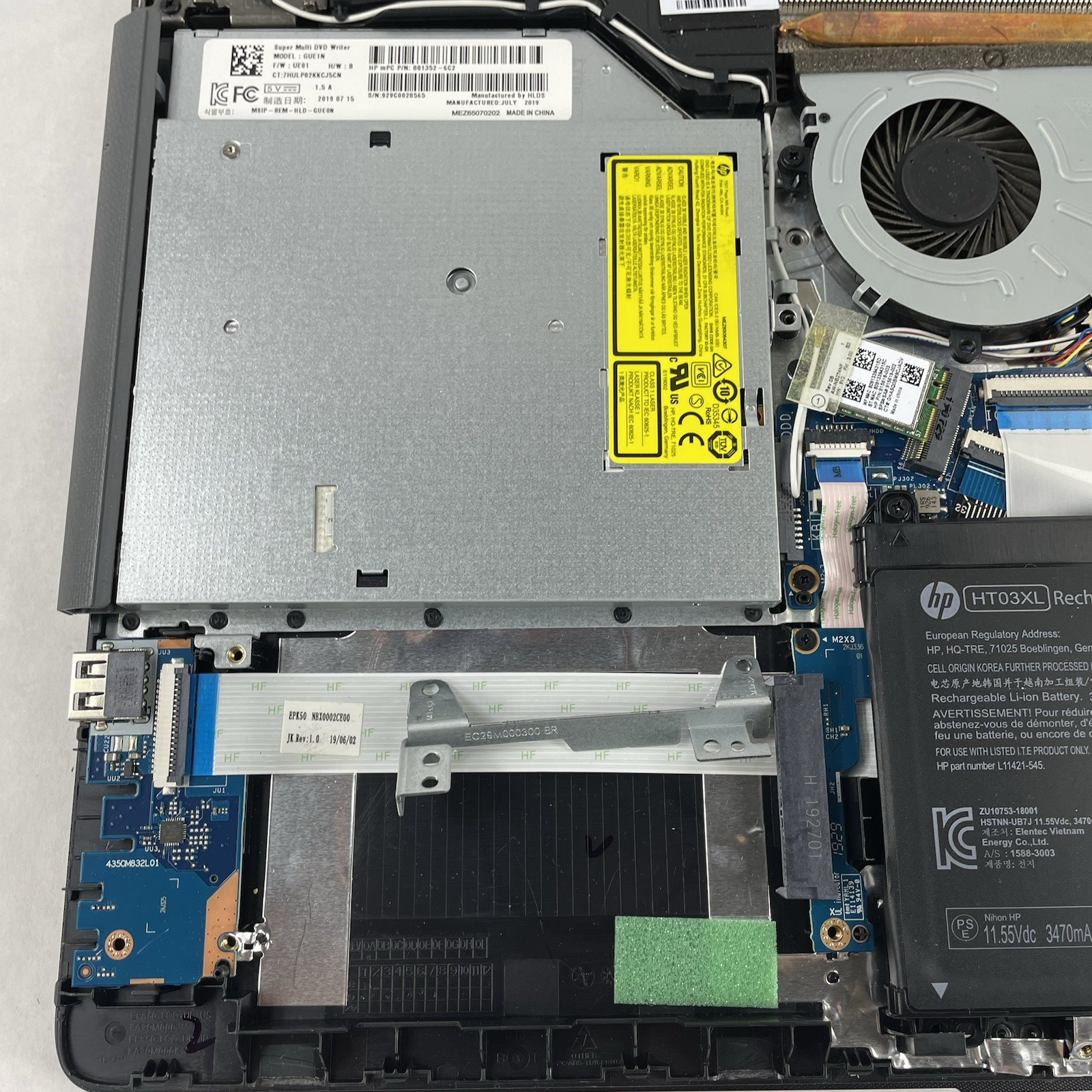 HP 15-da0046nr 15.6" i3-7020U 2.30 GHz 8 GB RAM No SSD No OS No AC19