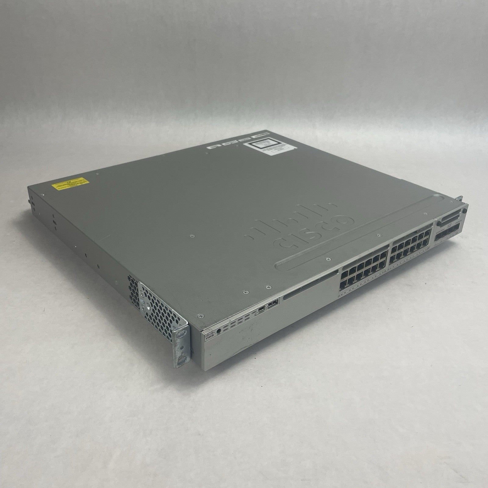 Cisco WS-C3850-24P-S V03 Switch 24-Port Gigabit PoE+ w/ 2x PSU Tested & Reset0