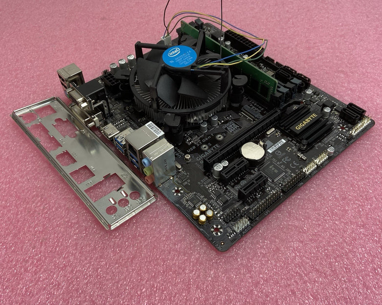 Gigabyte B250M-DS3H Motherboard Intel Core i5-7400 3GHz 4GB RAM w/IO Shield