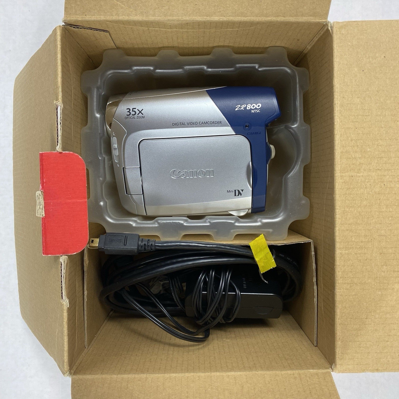 Canon ZR 800 Digital Video Camcorder Kit Untested