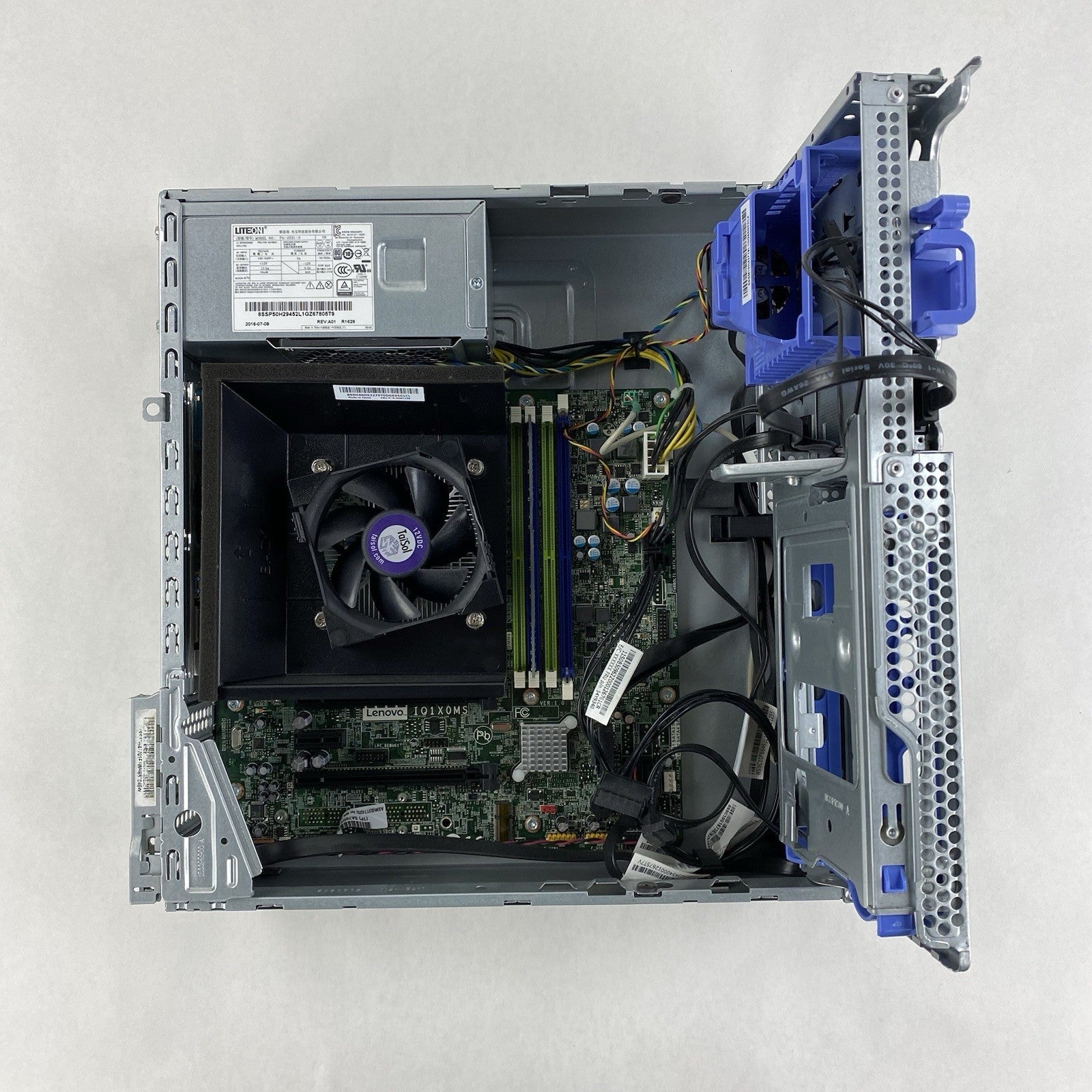 Lenovo ThinkCentre M900 SFF Intel Core i7-6700 3.4GHz 8GB RAM No HDD No OS