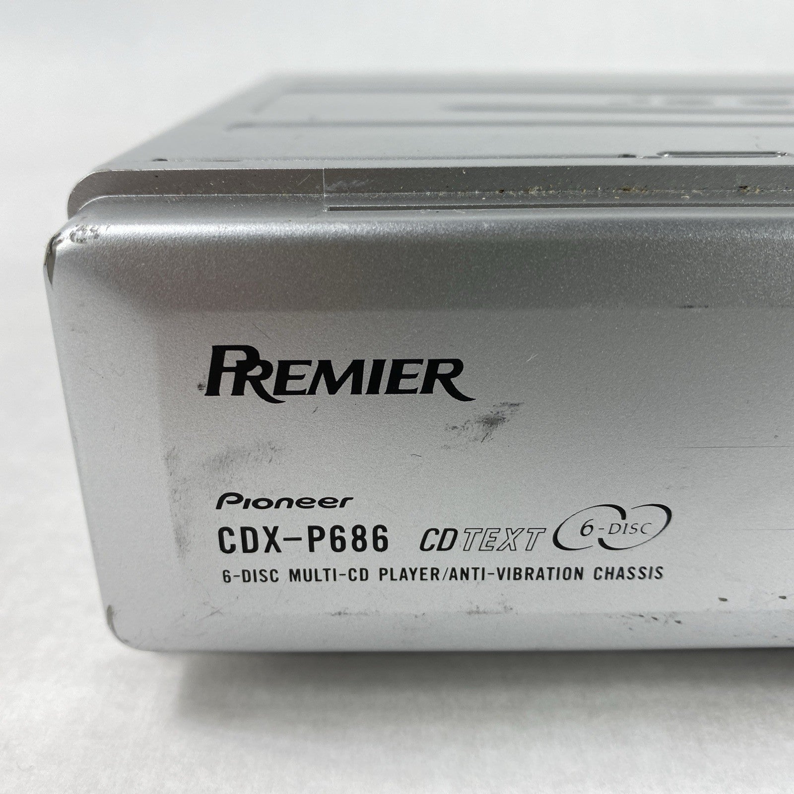Pioneer Premier CDX-P686 6-Disc CD Changer Untested