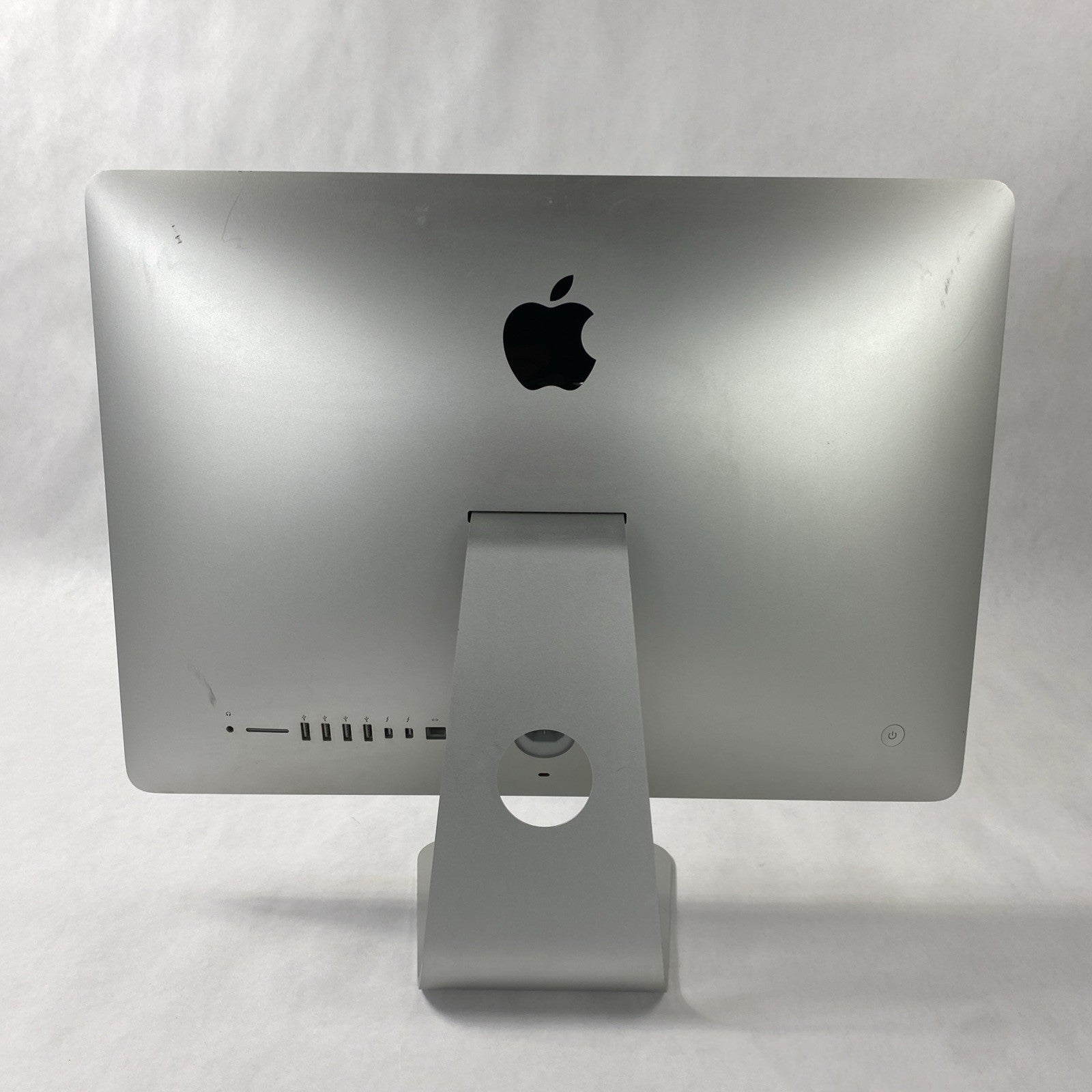 Apple A1418 iMac 21.5" 2013 2.7GHz Core i5 8GB RAM 500GB SSD macOS 10.15.7