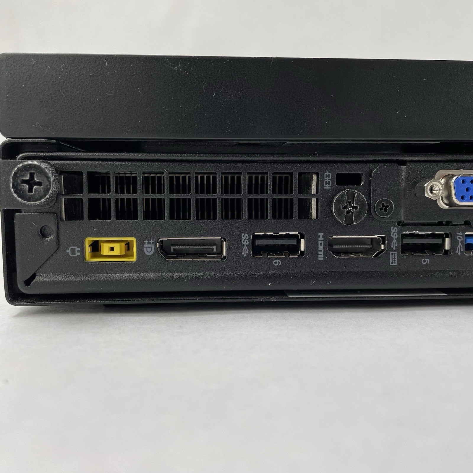 Lenovo ThinkCentre M720Q Micro i5-8500T 2.10 GHz 8 GB RAM DVD-RW No HDD/OS/AC6
