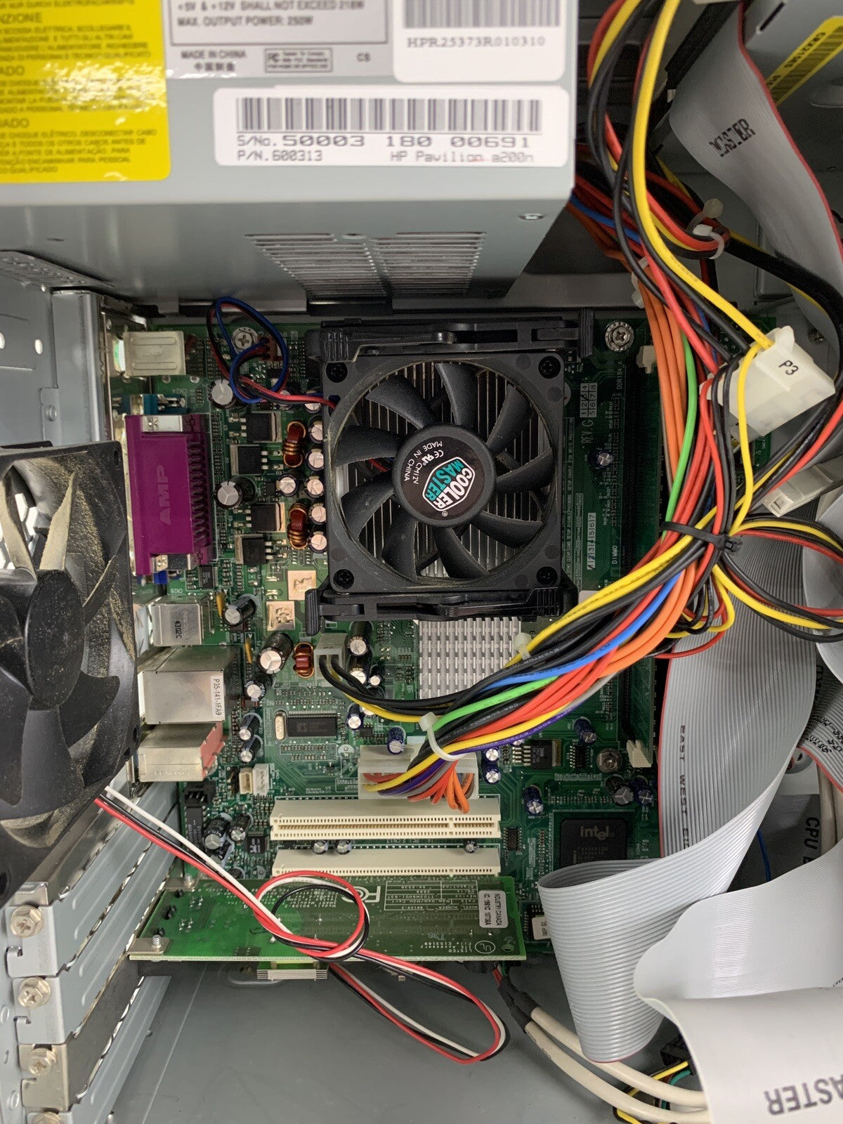 HP Pavilion a200n MT Intel Celeron 2.40 GHz 768 MB RAM No HDD No OS