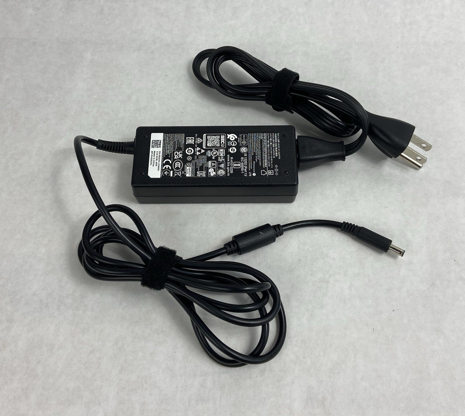 DELL HA65NS5-00 65 Watt Ac Adapter Power Supply1