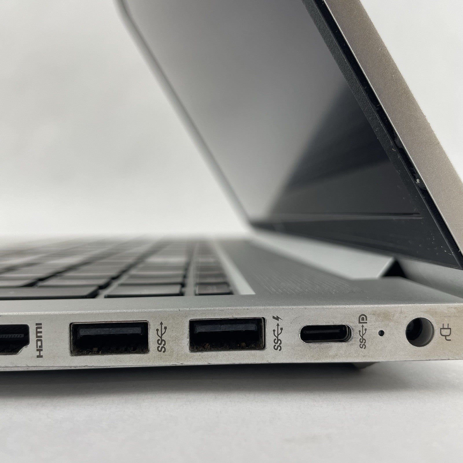 HP ProBook 450 G8 15.6" i5-1135G7 2.40 GHz 8 GB RAM No SSD/OS/AC - Dented7