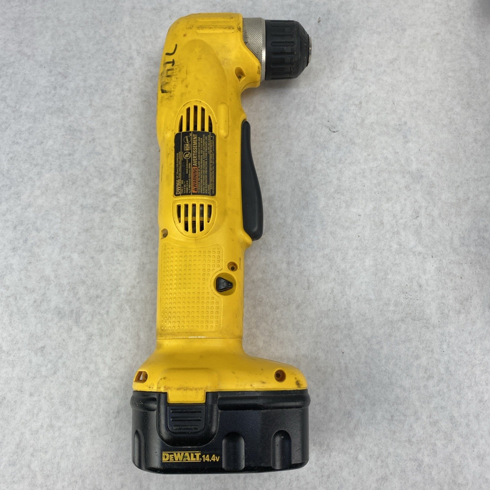 DEWalt 966 VSR Cordless Right angle Drill6