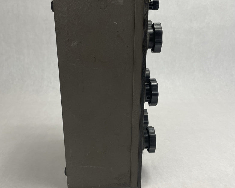 Hallcross No 830 Resistance Box Untested