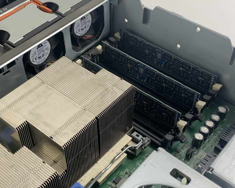 Dell Poweredge R710 Server 2x E5620 2.4 GHz 48 GB Ram Bad ODD No HDD No OS