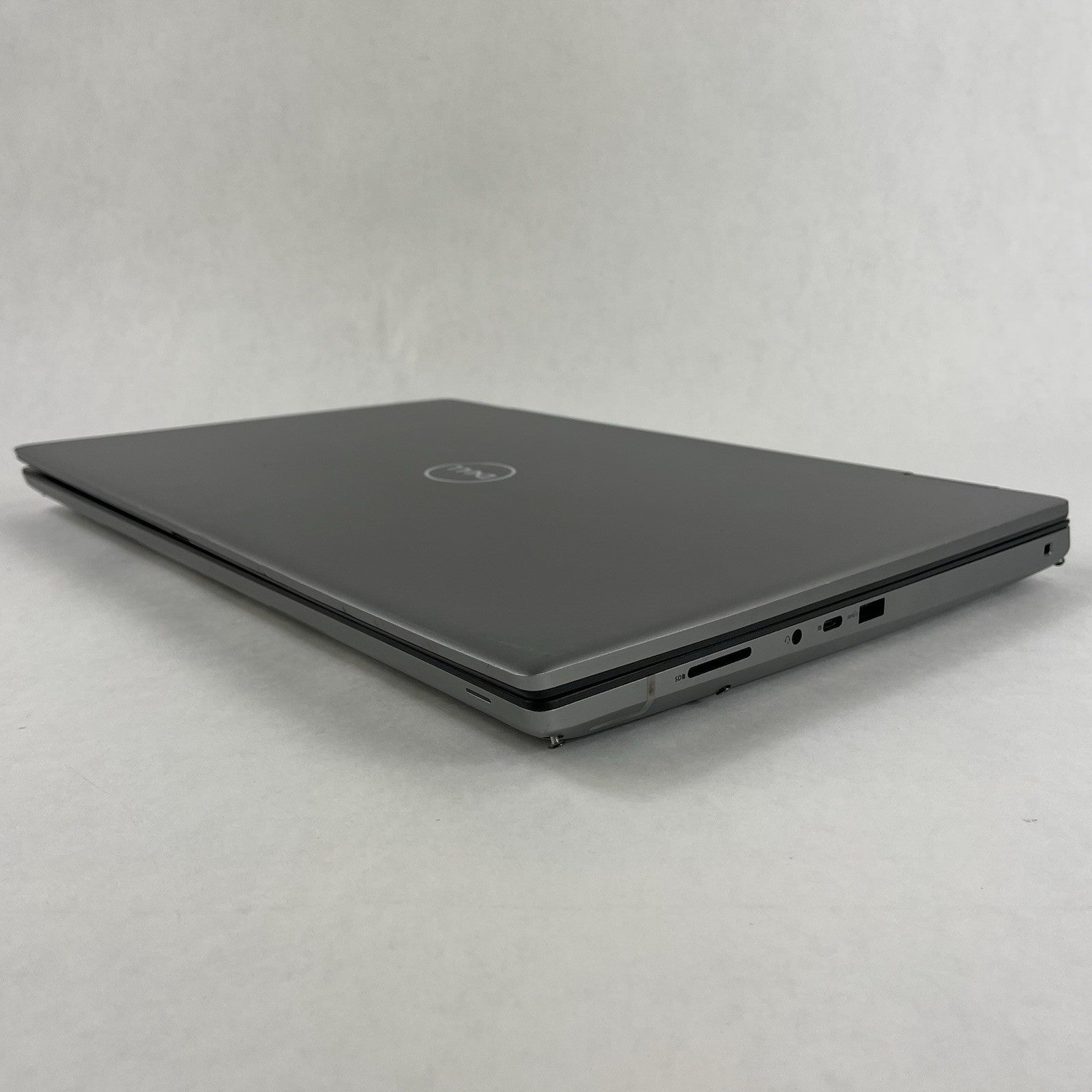 Dell Precision 7770 17.3" i7-12850HX 4.15GHz 64 GB RAM NVIDIA A3000 No SSD/OS/AC9
