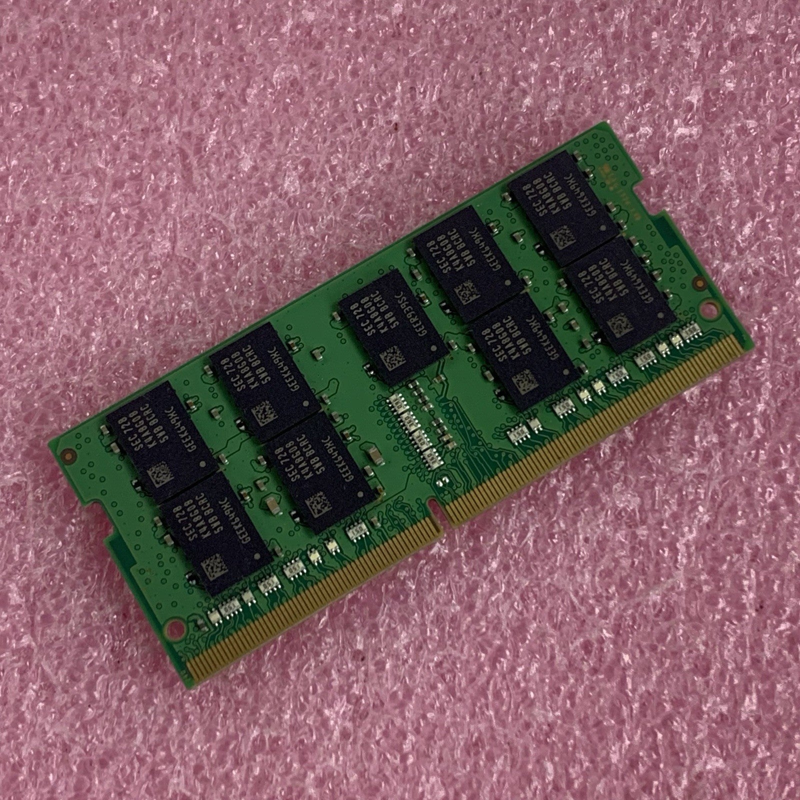 Samsung M474A2K43BB1-CRCQ 16 GB PC4-2400T-TG1-11 SODIMM Laptop Memory Ram4