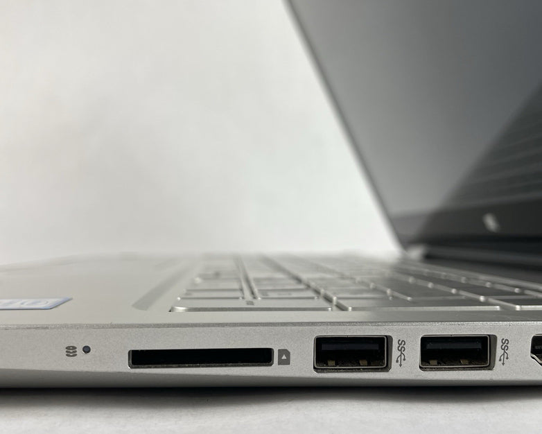 HP Envy 15-u483cl 15.6" i7-6500U 2.50 GHz 12 GB RAM No SSD/OS/AC/Batt