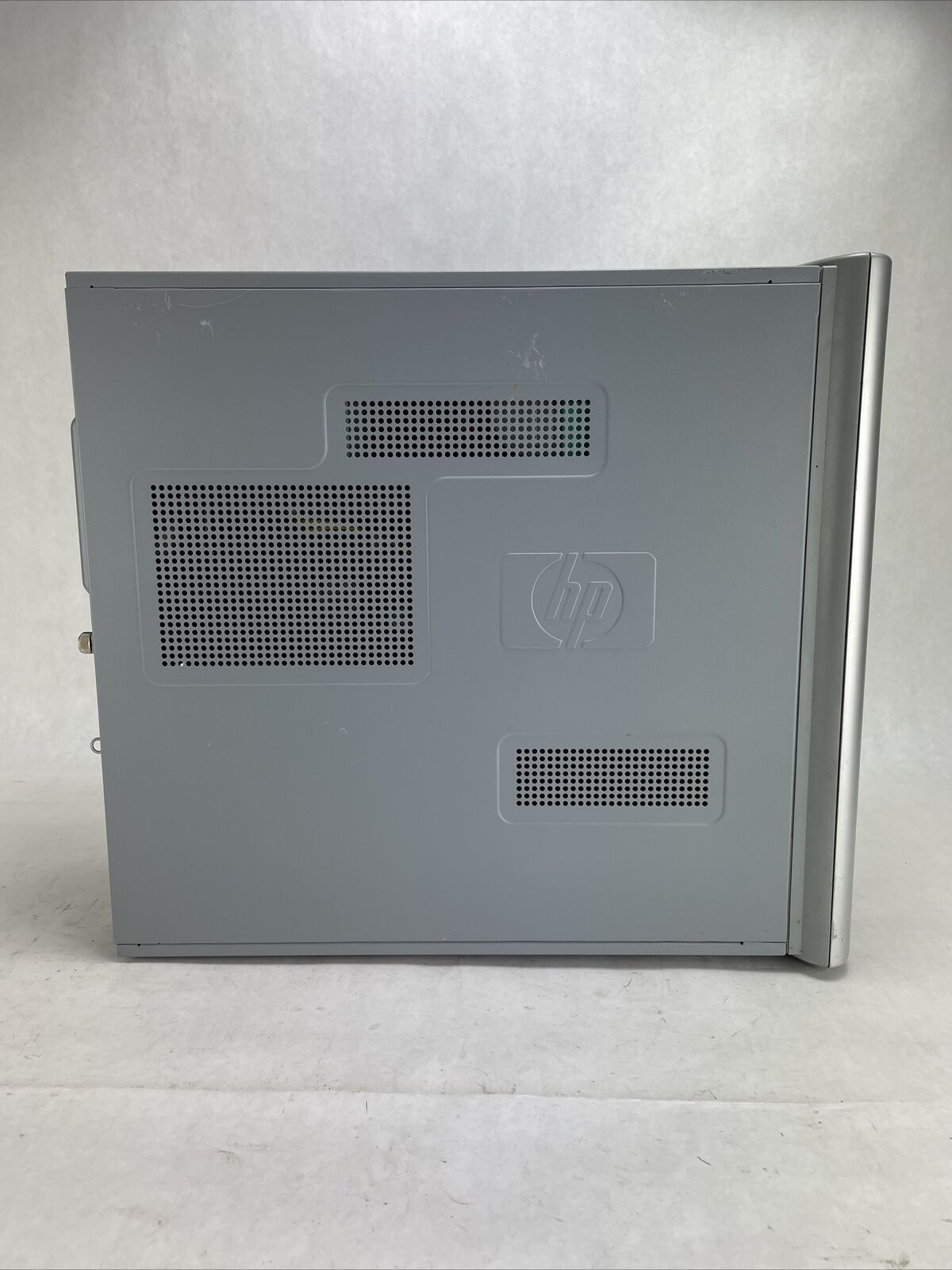HP Pavilion a1330e MT AMD Athlon 3700+ 2.2GHz 512MB RAM No HDD No OS