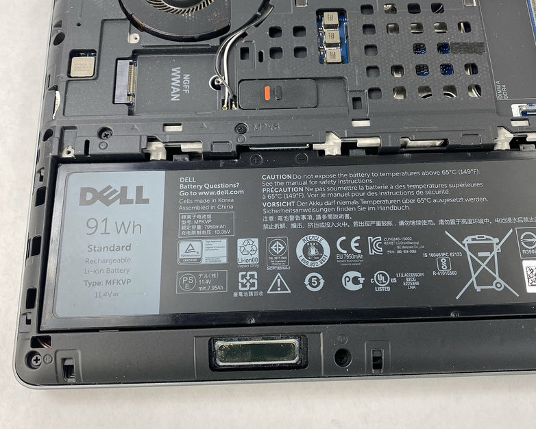 Dell Precision 7510 15.6" i7-6920HQ 2.90 GHz 8GB RAM No SSD/OS/AC