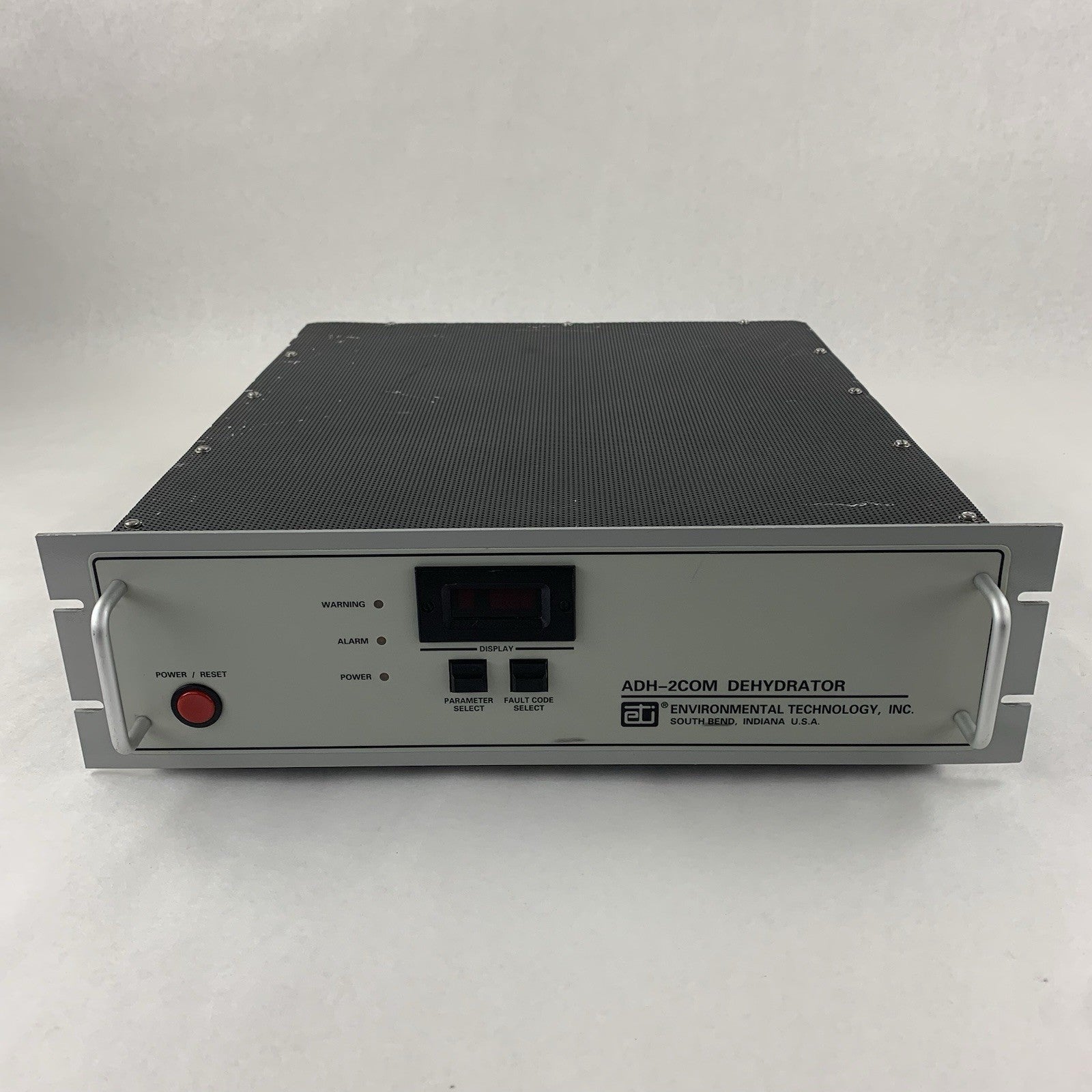 Environmental Technology ADH-2COM Dehydrator Powers on Pump Functions1