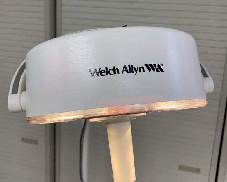 Welch Allyn Model 44200 Procedure Light with Mobile Floor Stand Powers On