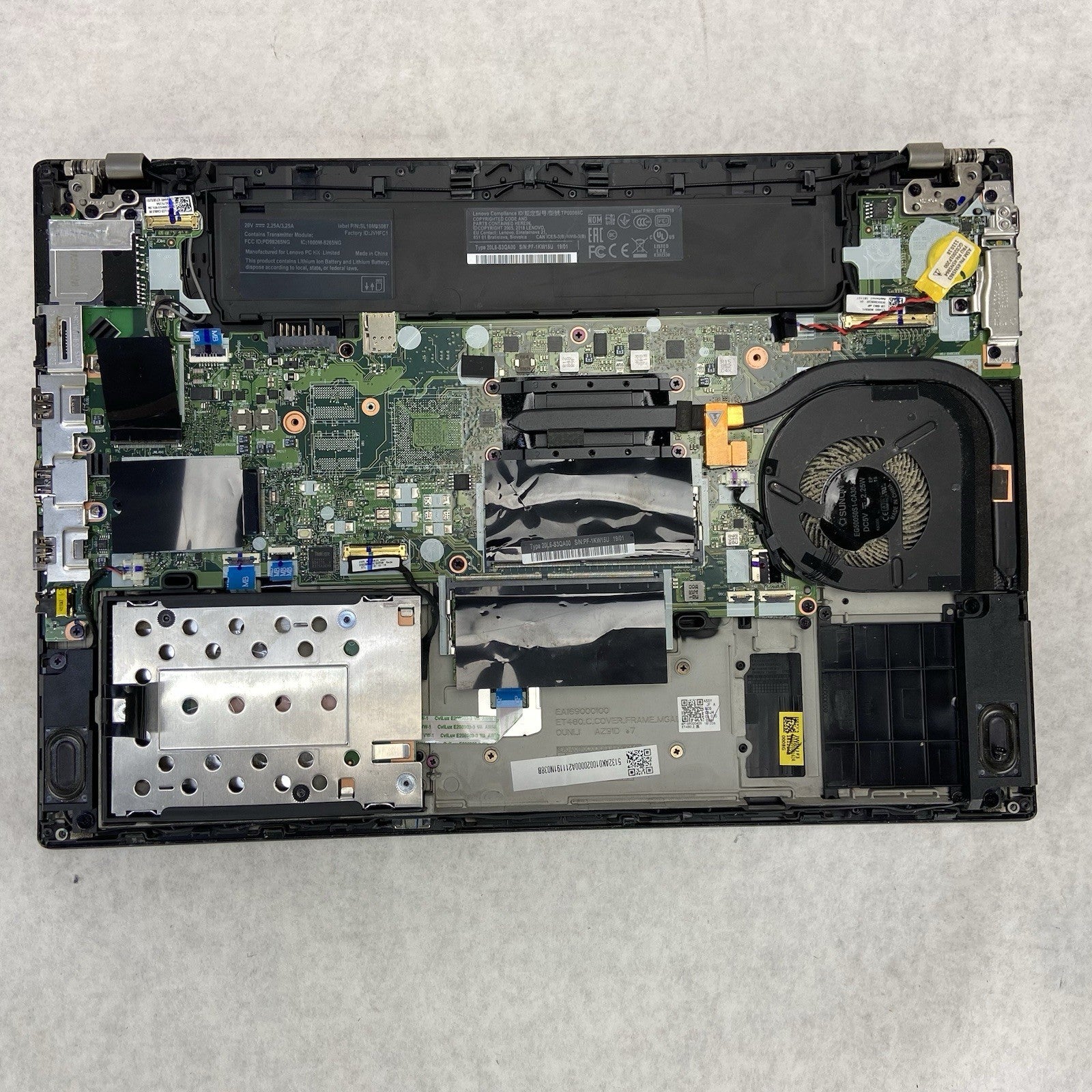Lenovo ThinkPad T480 Intel Core i5 8350U 1.70GHz 8GB RAM 14" No HDD/OS/Battery