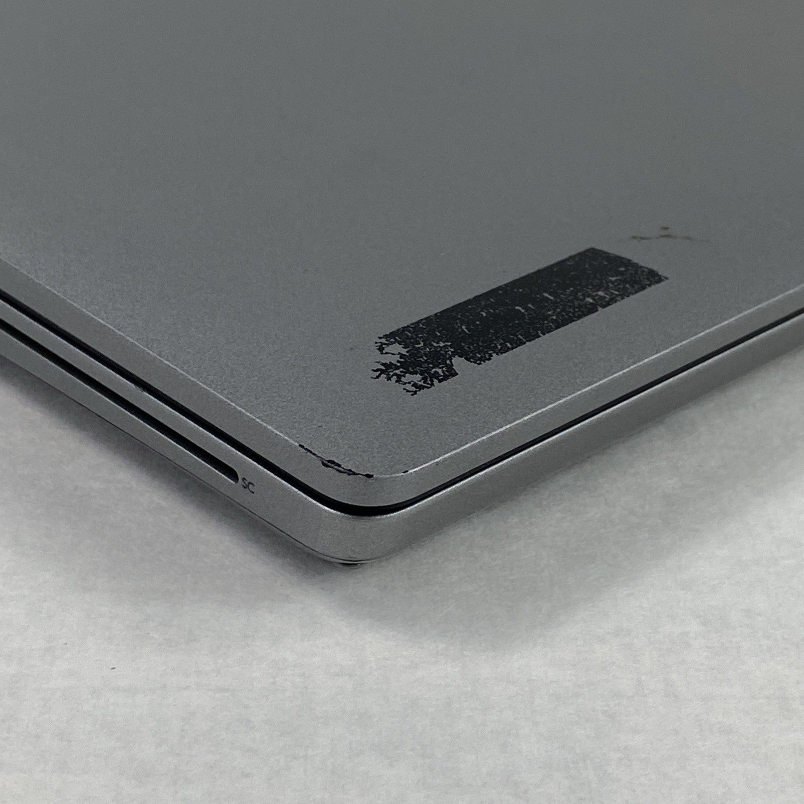 Dell Latitude 5410 Intel Core i7-10610U 1.80 GHz 16 GB RAM 14" No HDD No OS