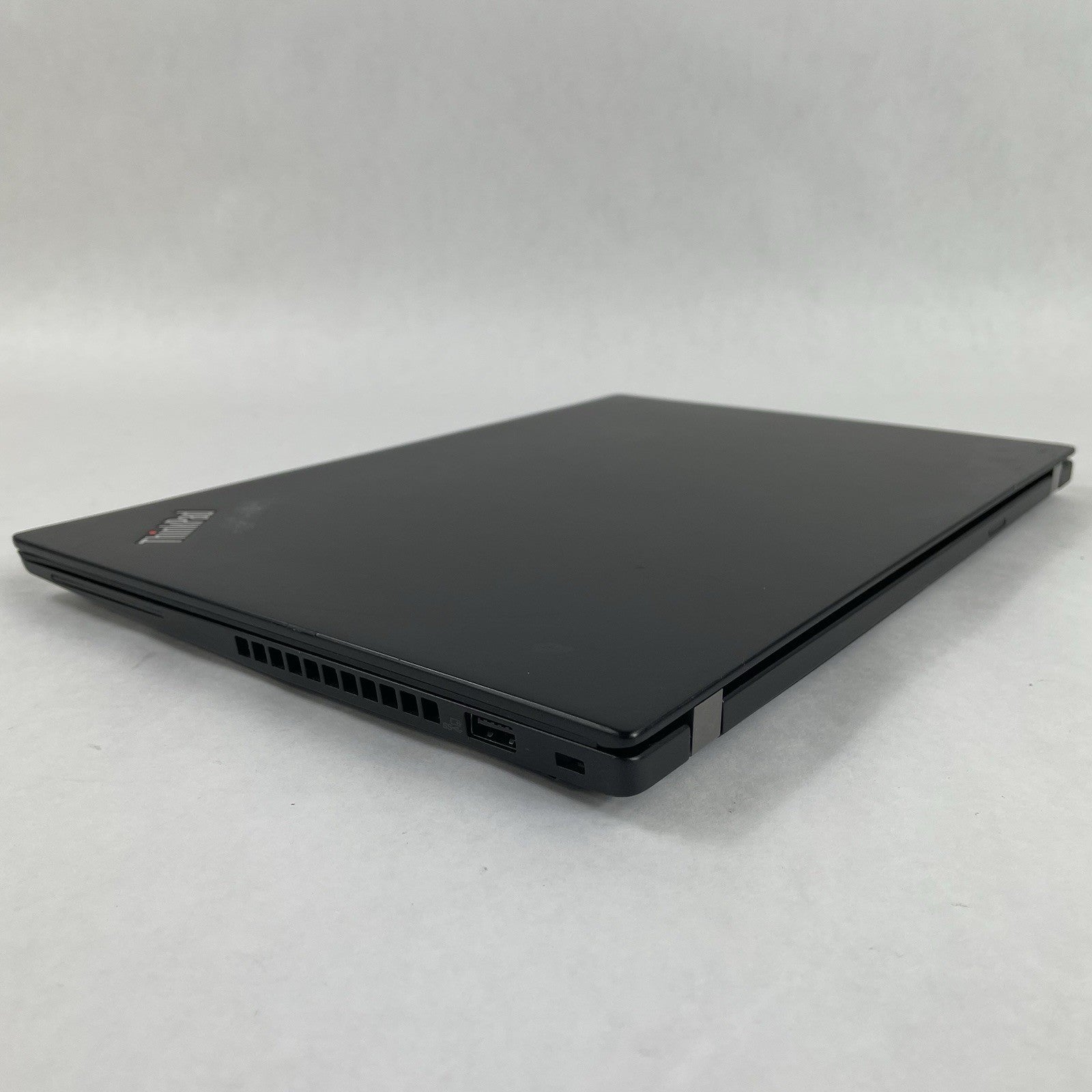 Lenovo ThinkPad T490s 14" i5-8365U 1.60 GHz 8 GB RAM No SSD/OS/AC - Bad Corner10