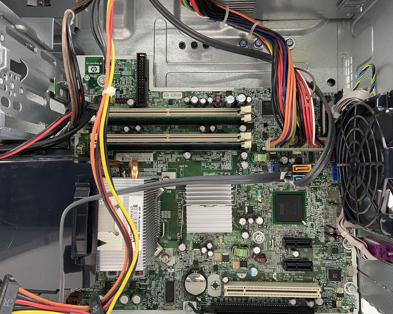 HP Compaq dc5800 MT Intel Pentium Dual-Core E5200 2.5GHz 2GB RAM No HDD No OS