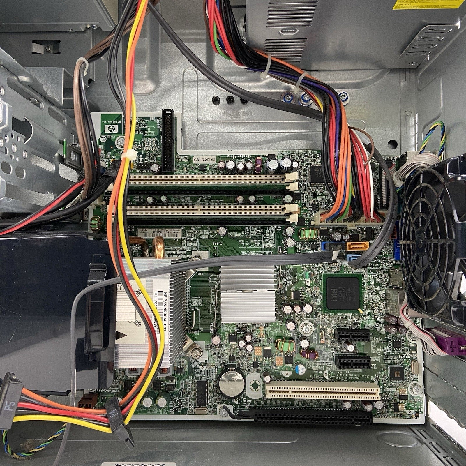 HP Compaq dc5800 MT Intel Pentium Dual-Core E5200 2.5GHz 2GB RAM No HDD No OS10