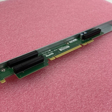 Supermicro RSC-R1UU-3E8-CS045 3-Port Riser Card