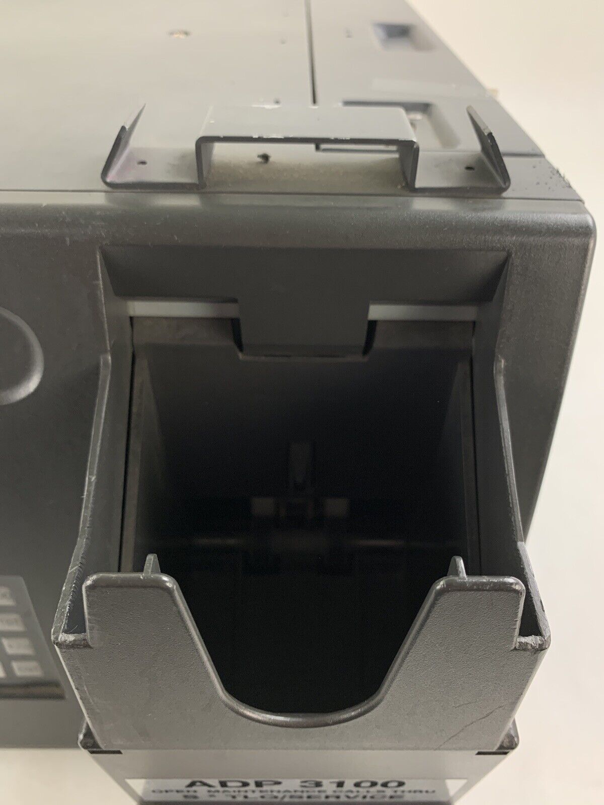 Fujitsu ATB Printer 9811 CA02421-A041 Powers On No Ribbon or Cards For Parts