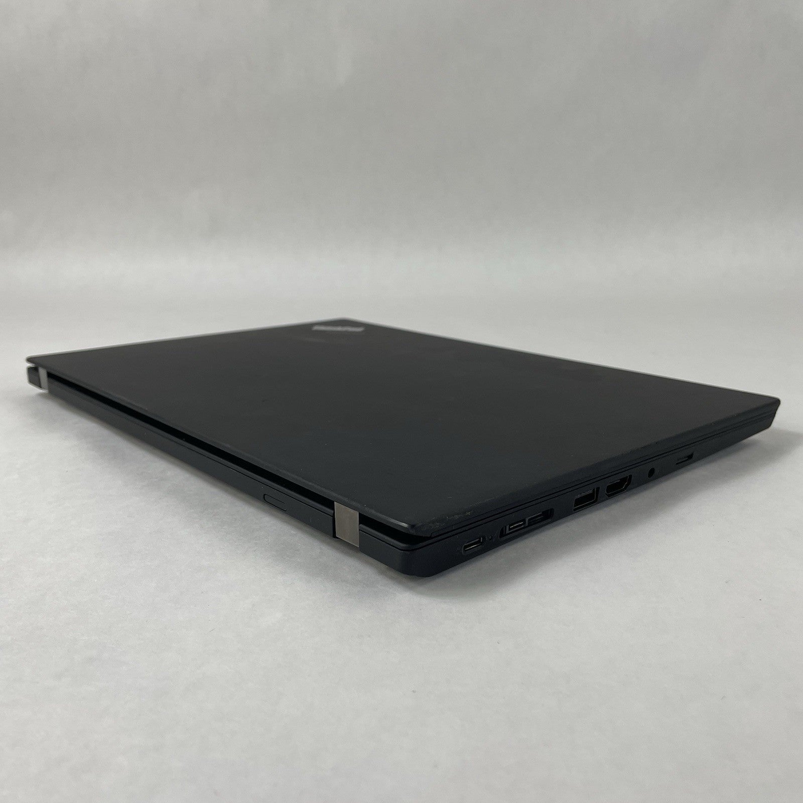 Lenovo ThinkPad T490 14" i5-8365U 1.60 GHz 8 GB RAN No SSD/OS/AC - Chipped Palm9