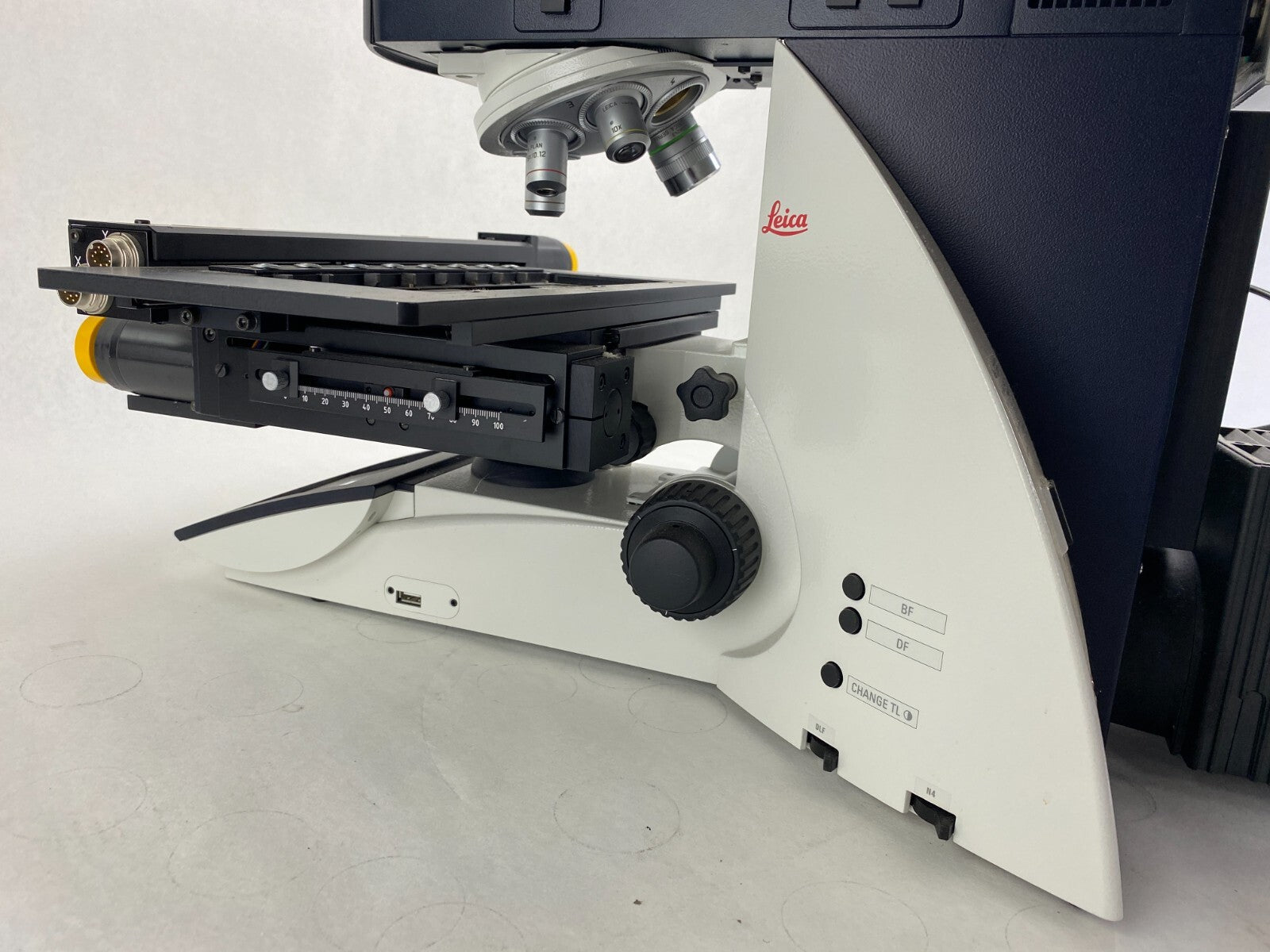 Leica DM6000M Microscope w/ Objectives Power Supplies Clemex Camera