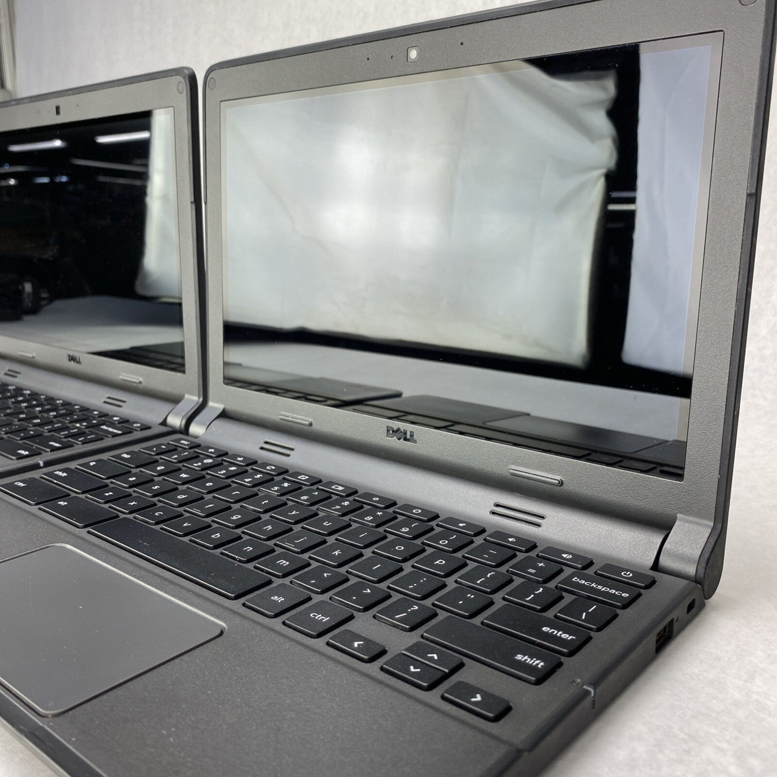 Dell Chromebook 11 3120 P22T 11.6" TouchScreen Tested Reset  AC Adapter Lot Of 2
