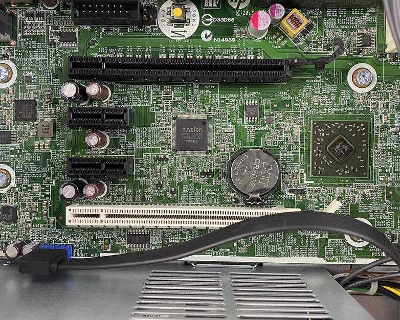 HP EliteDesk 705 G2 SFF AMD Pro A4-8350B 3.50GHz 8GB RAM No HDD No OS