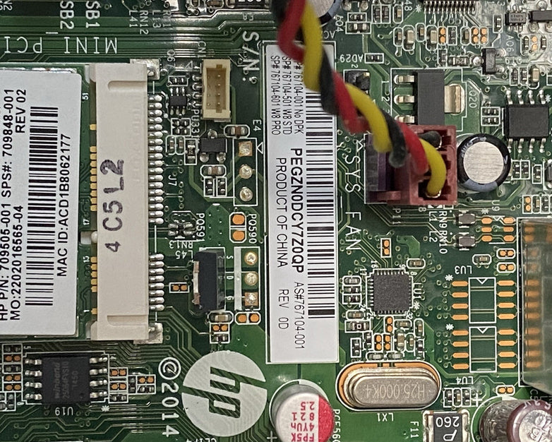 HP Pavilion 500-424 MT AMD A8-6410 2GHz 8GB RAM No AC/HDD/OS