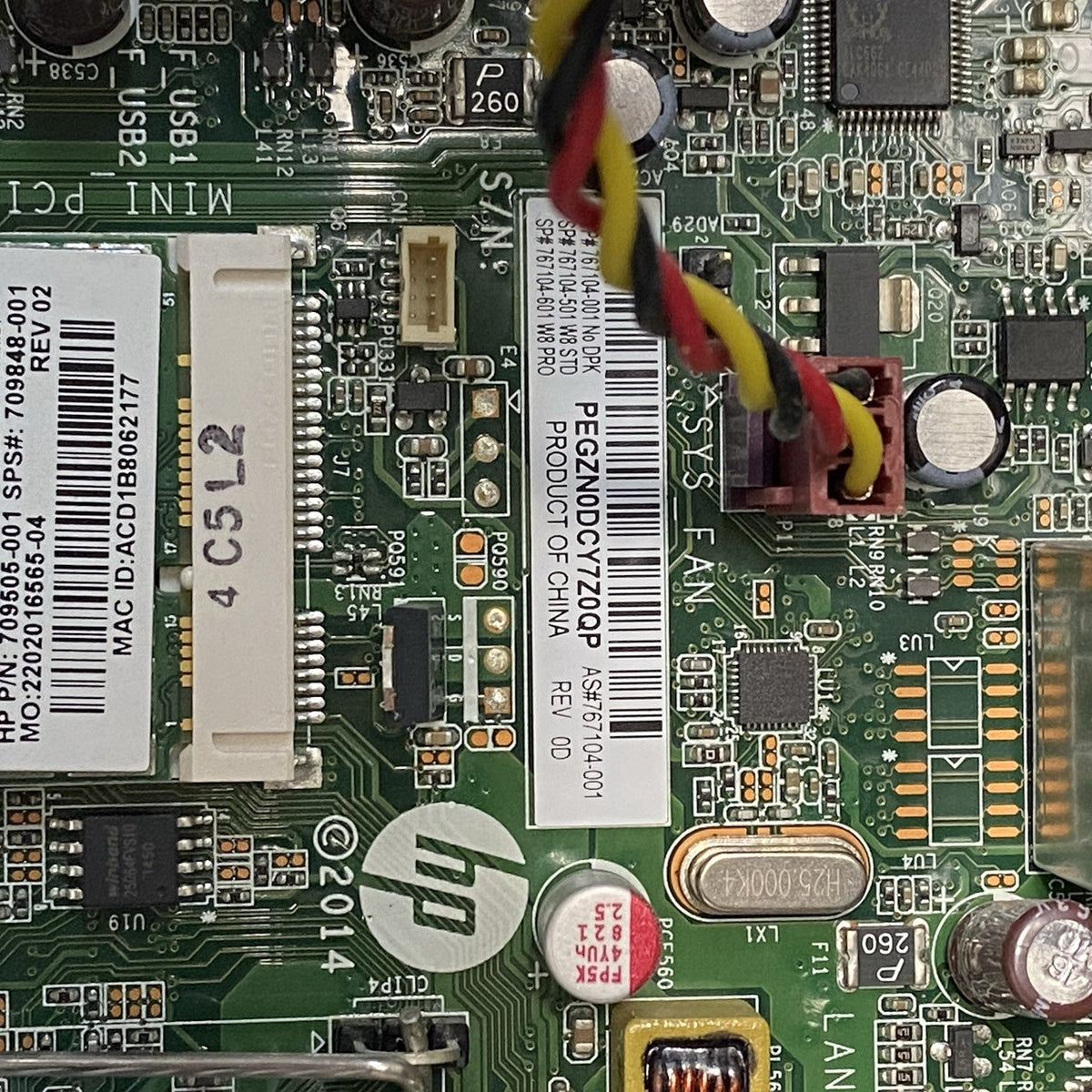 HP Pavilion 500-424 MT AMD A8-6410 2GHz 8GB RAM No AC/HDD/OS11