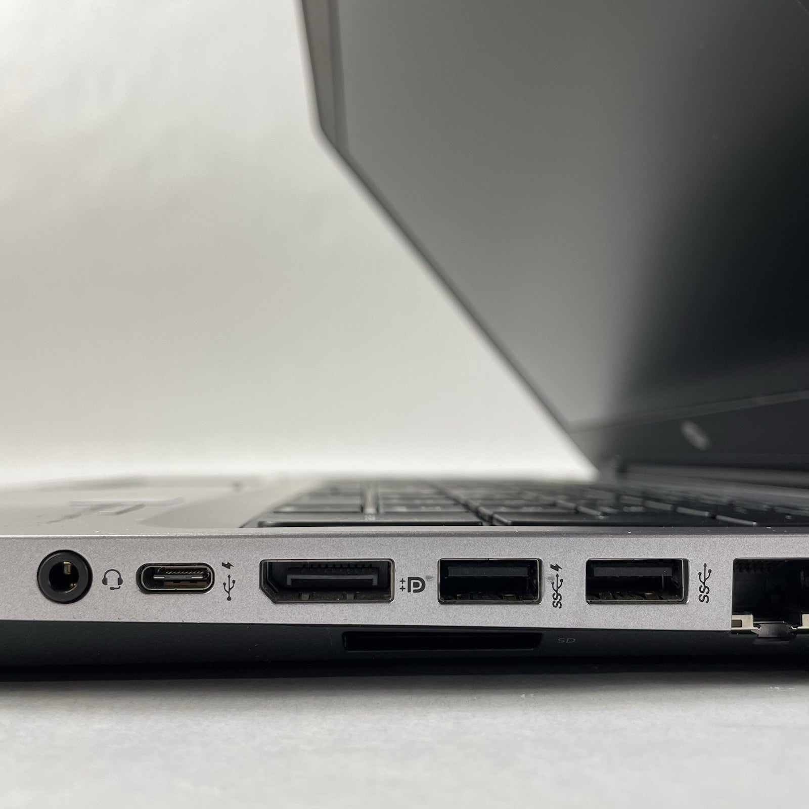 HP ProBook 650 G2 15.6" i5-6200U 2.30 GHz 8 GB RAM No SSD/OS/AC/Battery7