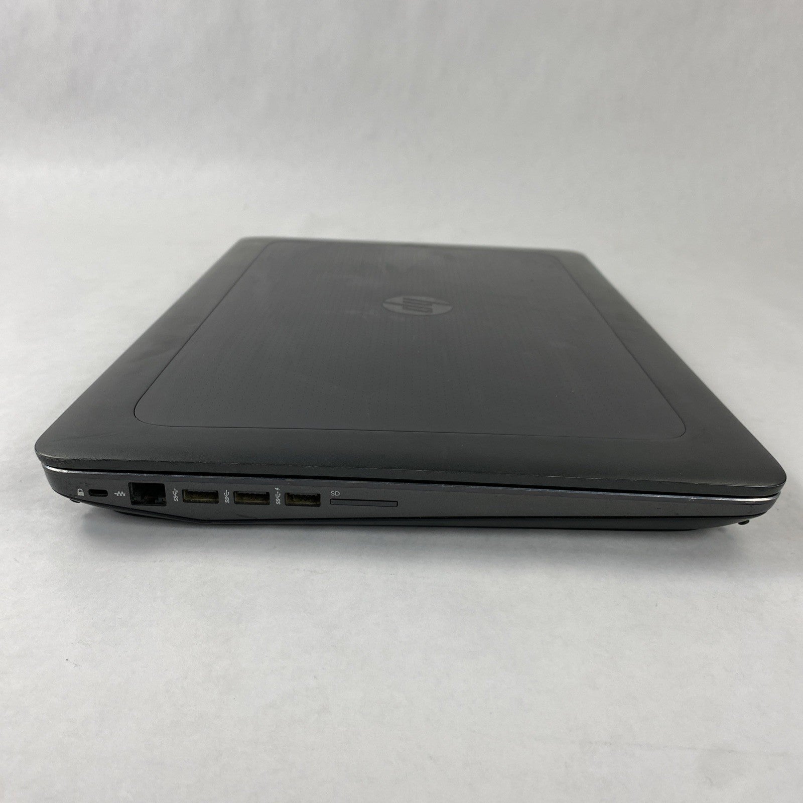 HP ZBook 17 G3 Intel Xeon E3 1535M V5 2.9GHz 16GB RAM 17.3" No SSD/OS/AC/Batt12