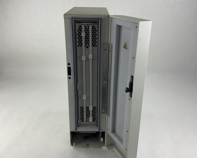 Waters  186001791 SMC HPLC Column Heater Compartment Untested