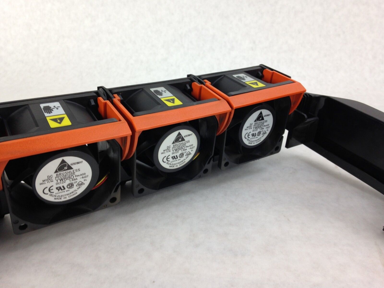 Dell PowerEdge 2950 FC277 Cooling Fan Bracket Assembly With Fans 2415KL