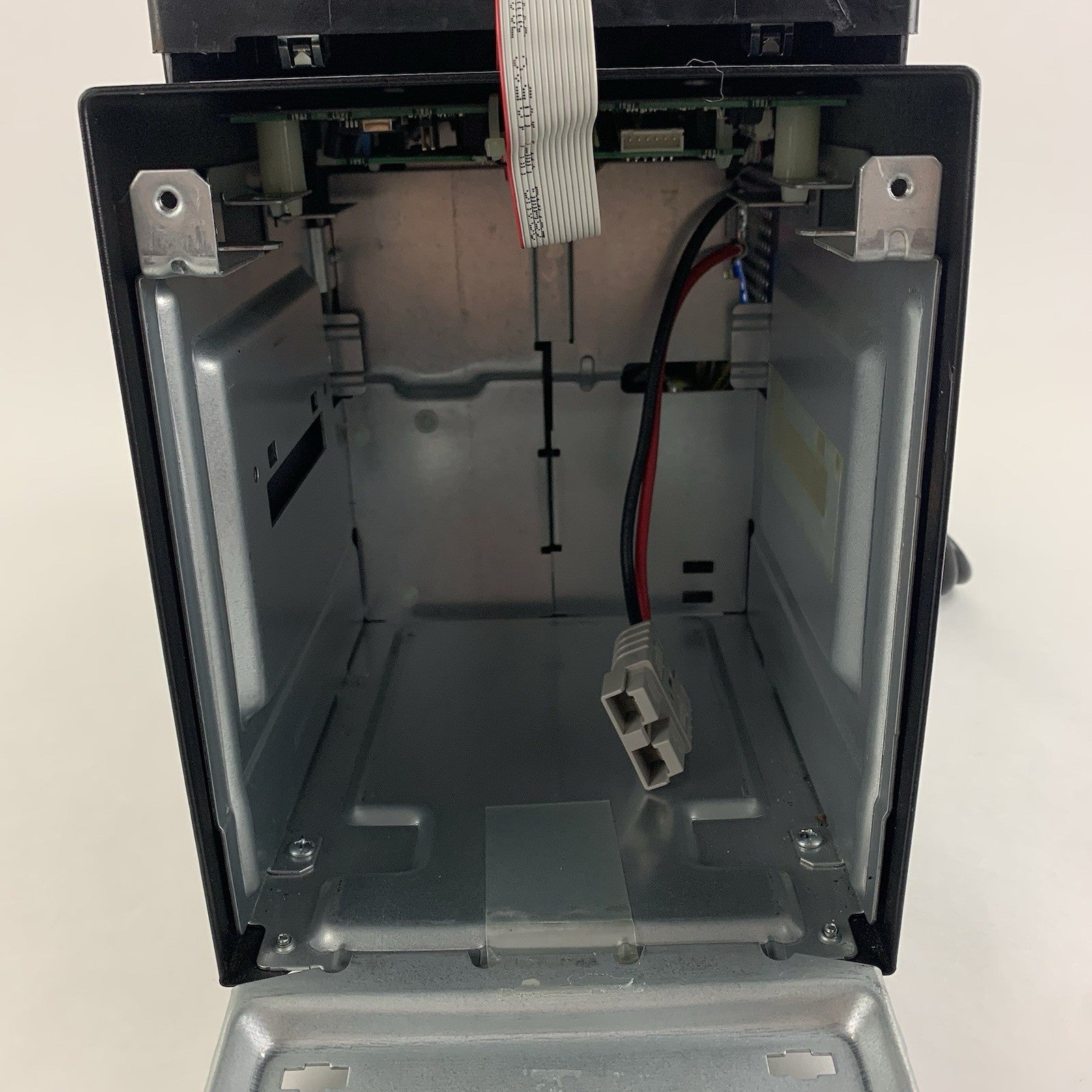 APC SMT1500 1500 120V 8 Outlet Battery Backup Power Supply Tested No Batteries9
