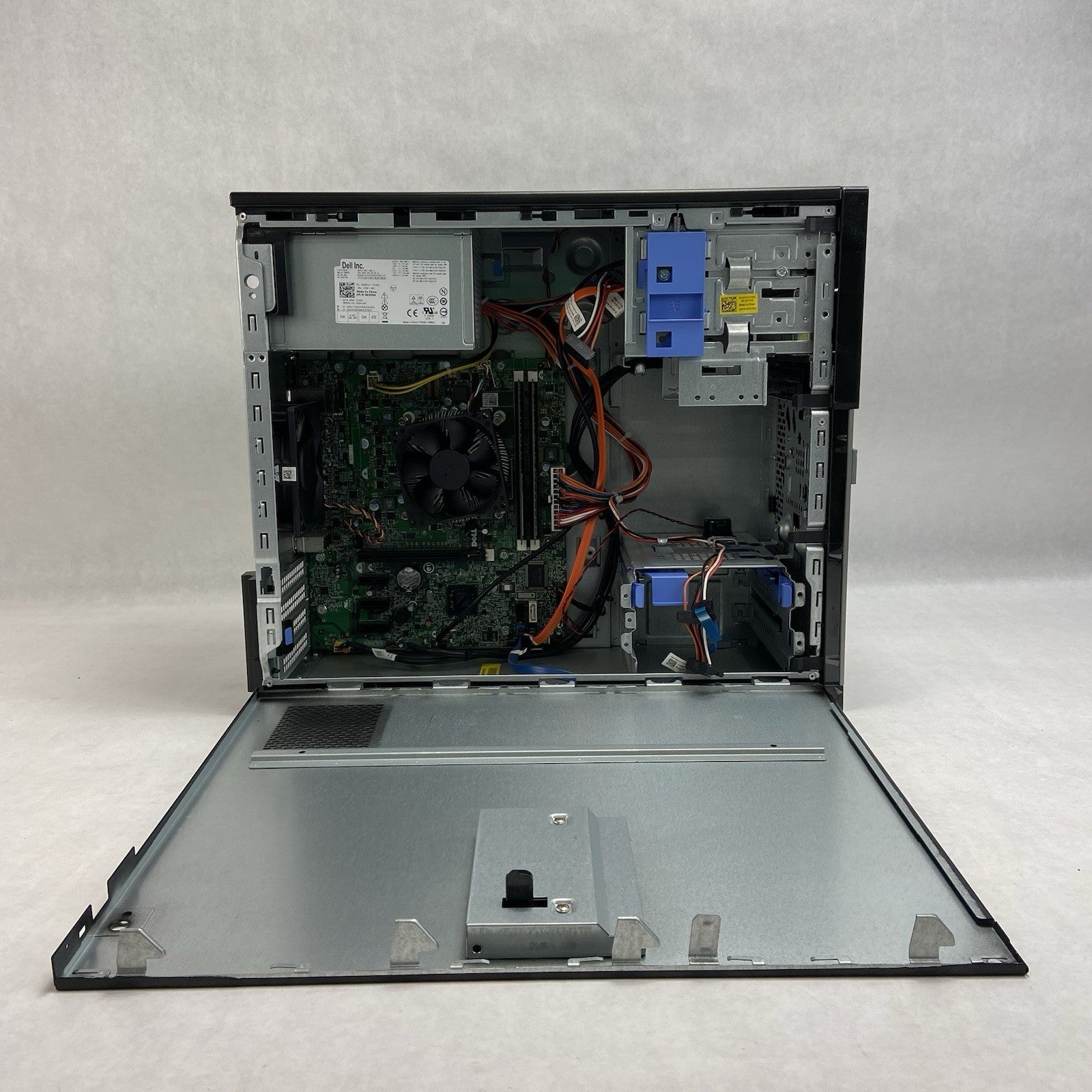 Dell Optiplex 3010 MT Intel Core 3220 3.3GHz 8GB RAM No HDD No OS8