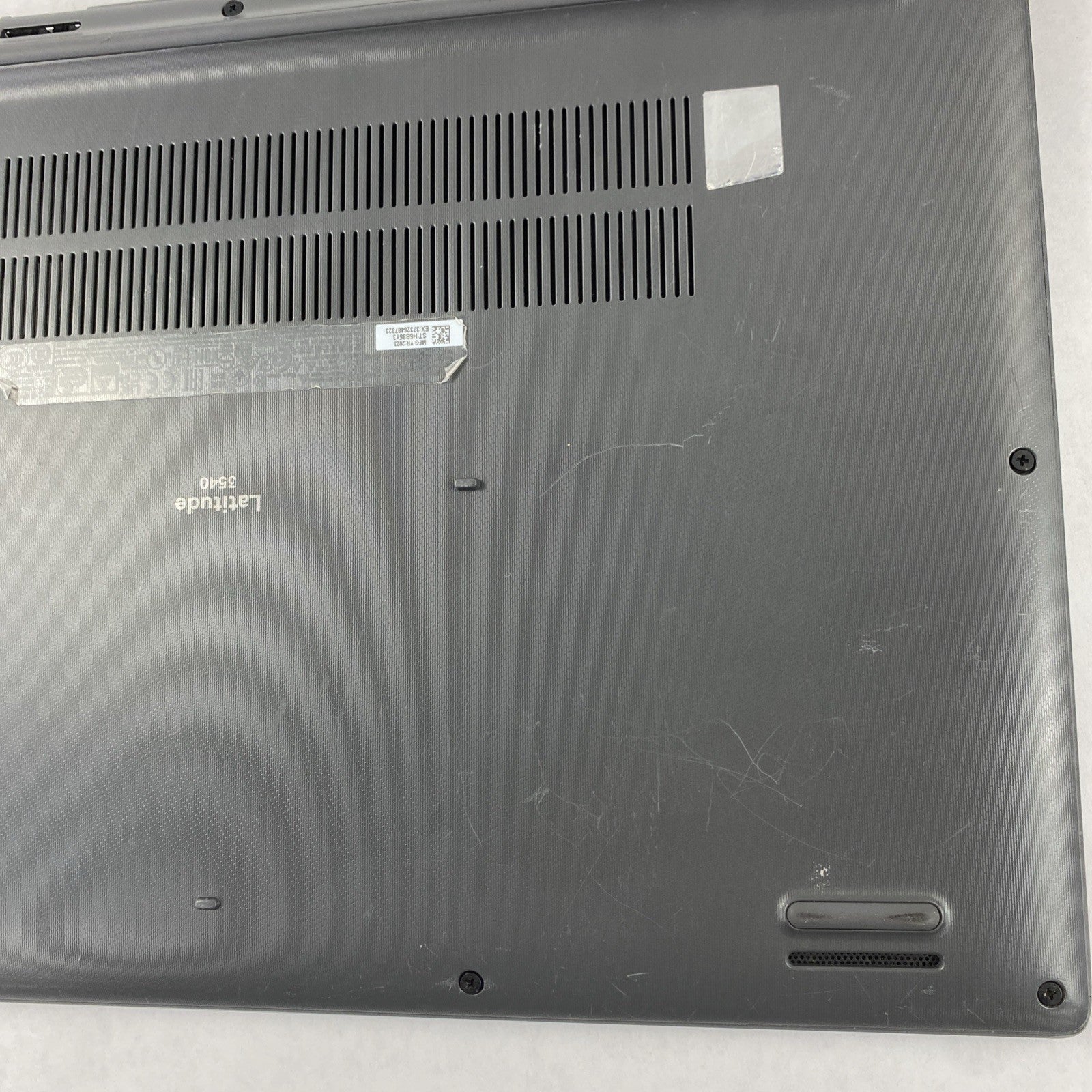 Dell Latitude 3540 Intel Core i5-1335U 3.96 GHz 16 GB RAM 15.6" No SSD No OS