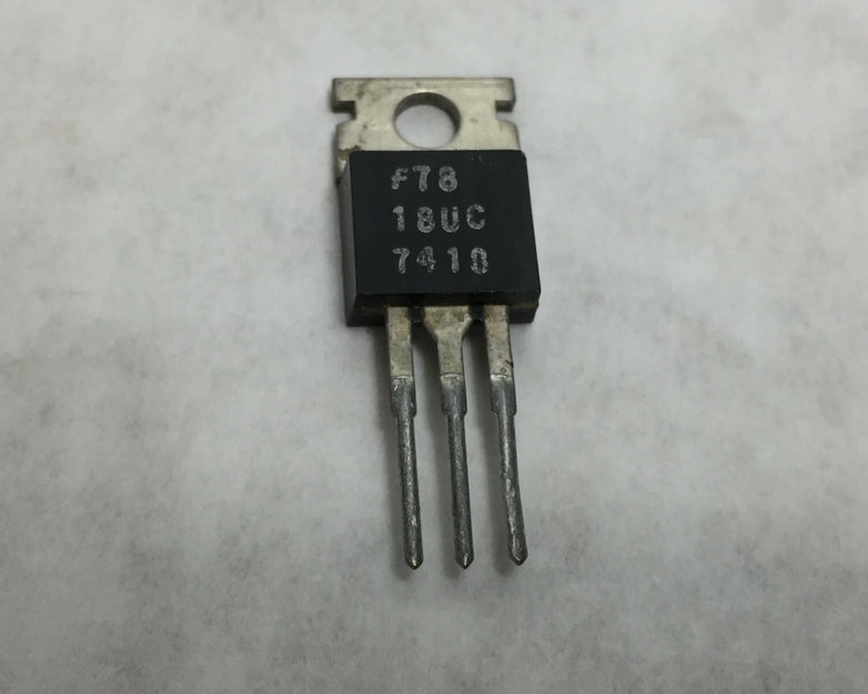 NOS  Fairchild  7818UC Positive Voltage Regulator  Lot of 7