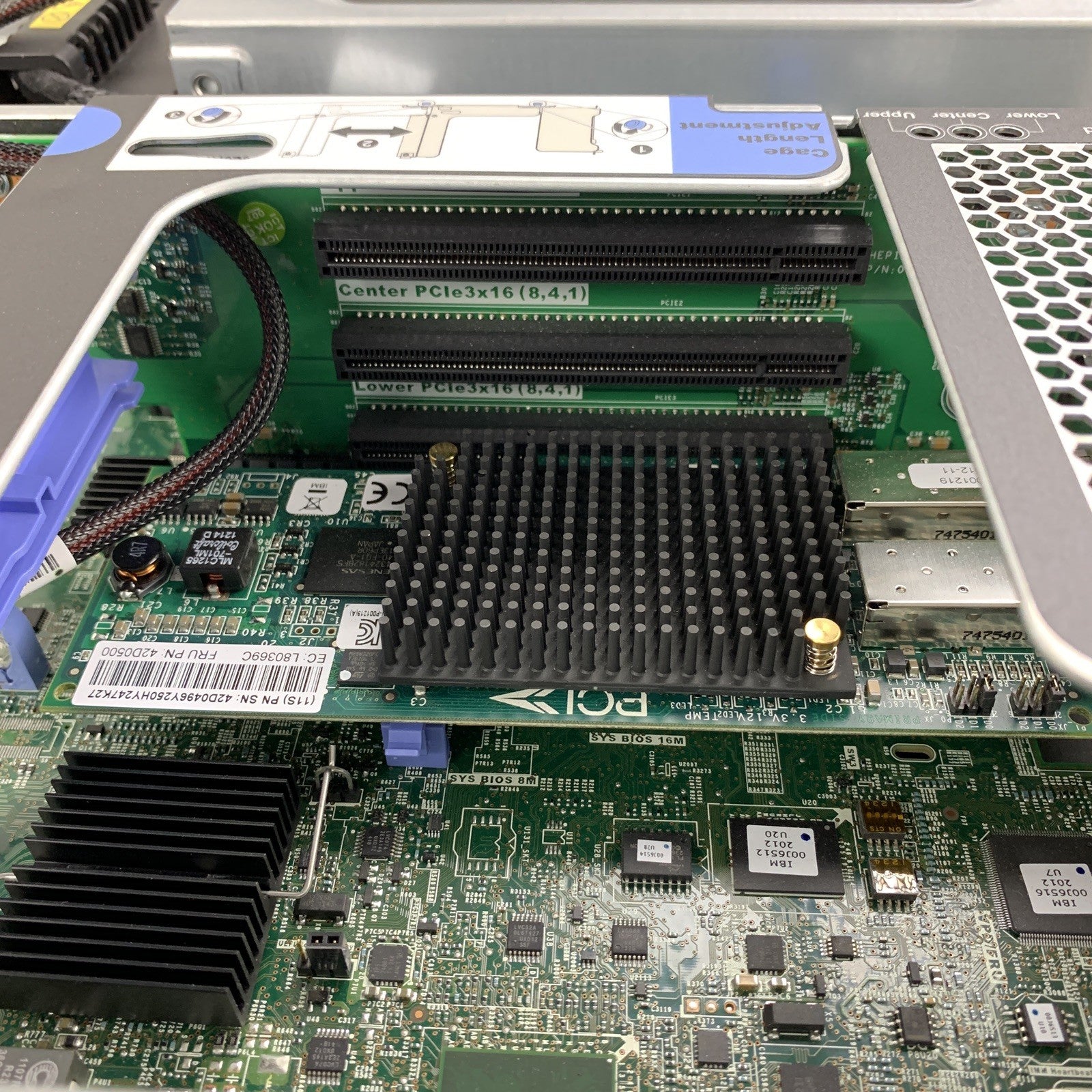 IBM System x3650 M4 Server  2x  E5-2640 2.5 GHz 32 GB RAM No OS No 2.5" HDD