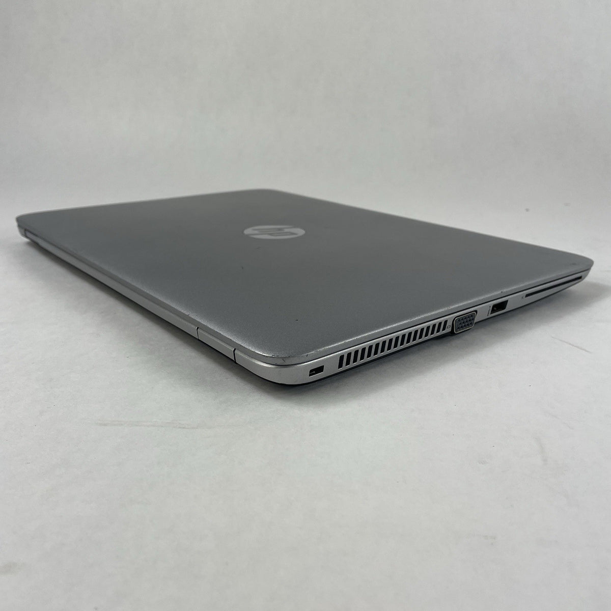 HP mt43 14" AMD Pro A8 9600B 2.40 GHz 8 GB RAM No SSD/OS/AC/Batt12